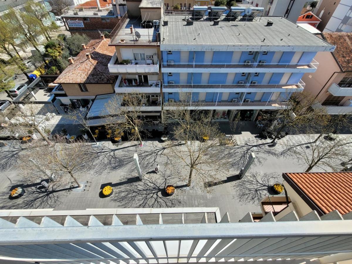 Cam Sea View Apartment Lignano Sabbiadoro Exterior foto
